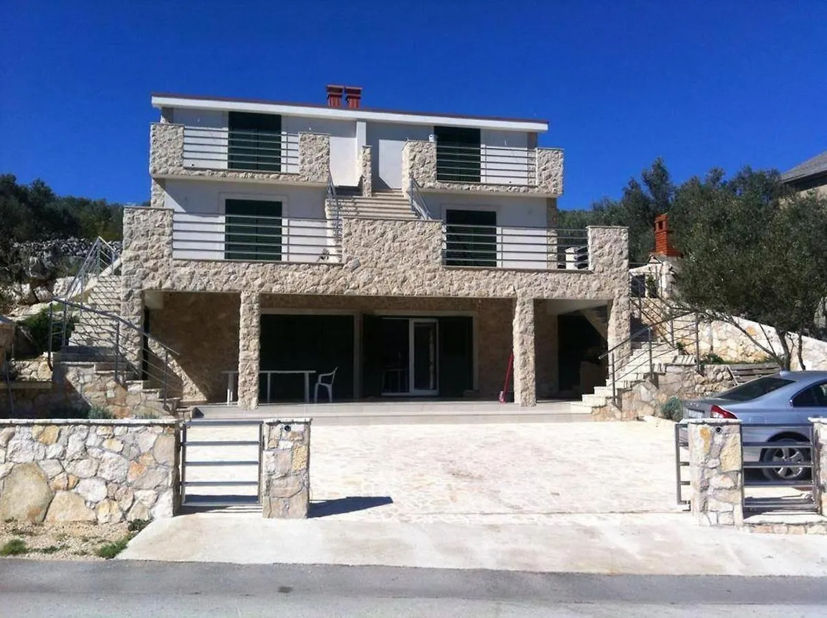 Apartments By The Sea Cove Mala Lamjana, Ugljan - 21182 Kali